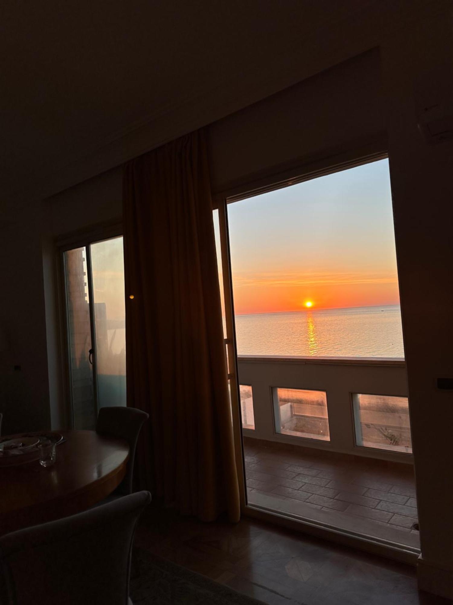 Perla Marina Sea View Apartment Катания Екстериор снимка