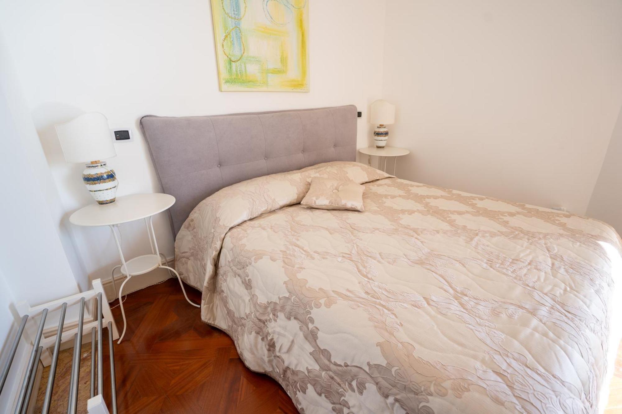 Perla Marina Sea View Apartment Катания Екстериор снимка